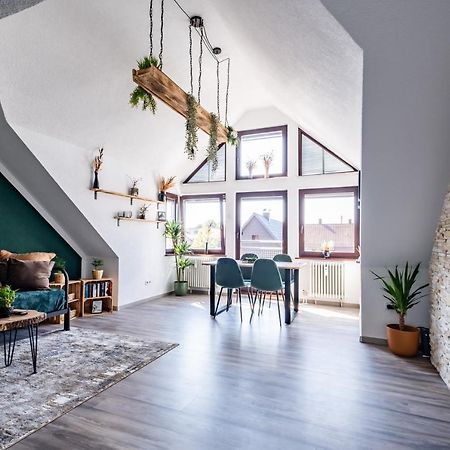 Nature Terminal Apartment - Unterwegs Zuhause Steinenbronn Eksteriør bilde