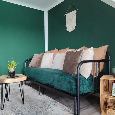 Nature Terminal Apartment - Unterwegs Zuhause Steinenbronn Eksteriør bilde