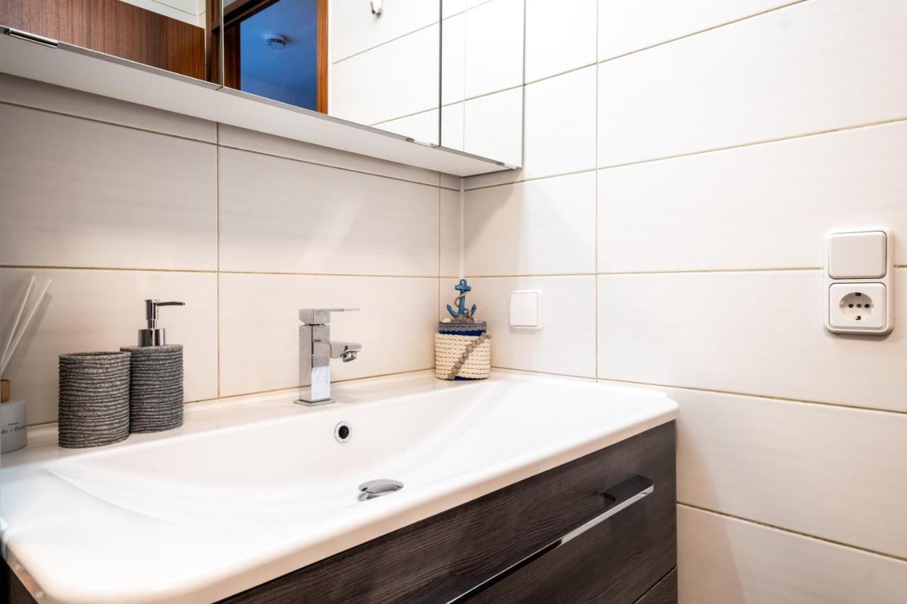 Nature Terminal Apartment - Unterwegs Zuhause Steinenbronn Eksteriør bilde