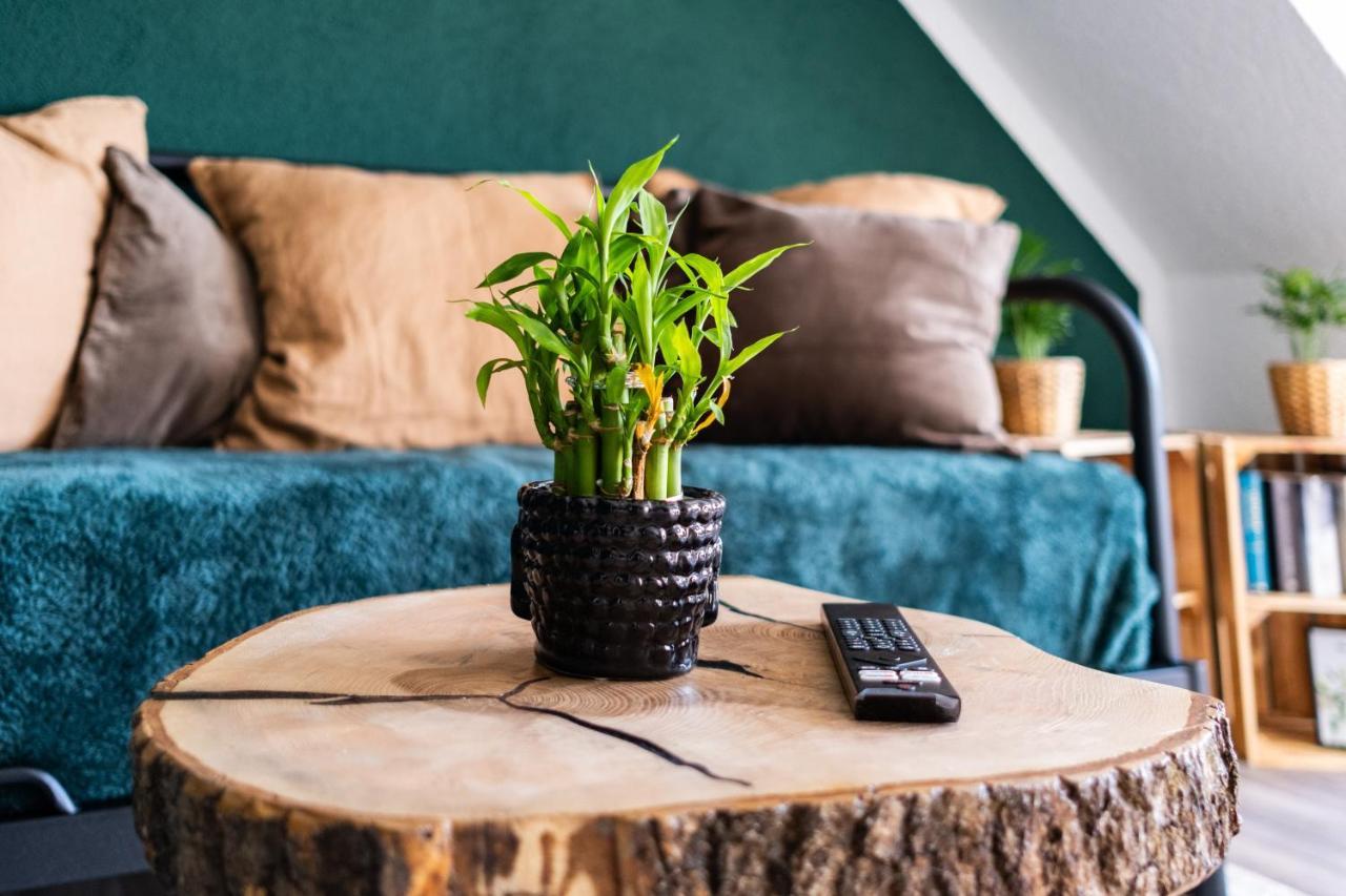 Nature Terminal Apartment - Unterwegs Zuhause Steinenbronn Eksteriør bilde